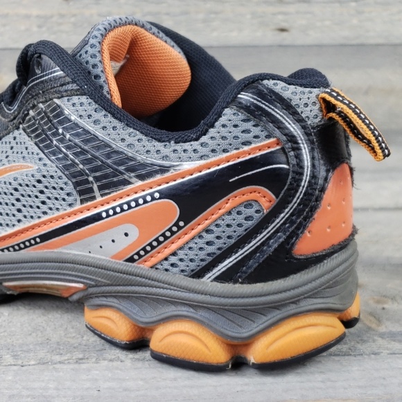 LA Gear Women's Running Training Shoes sz 6 - Picture 8 of 8